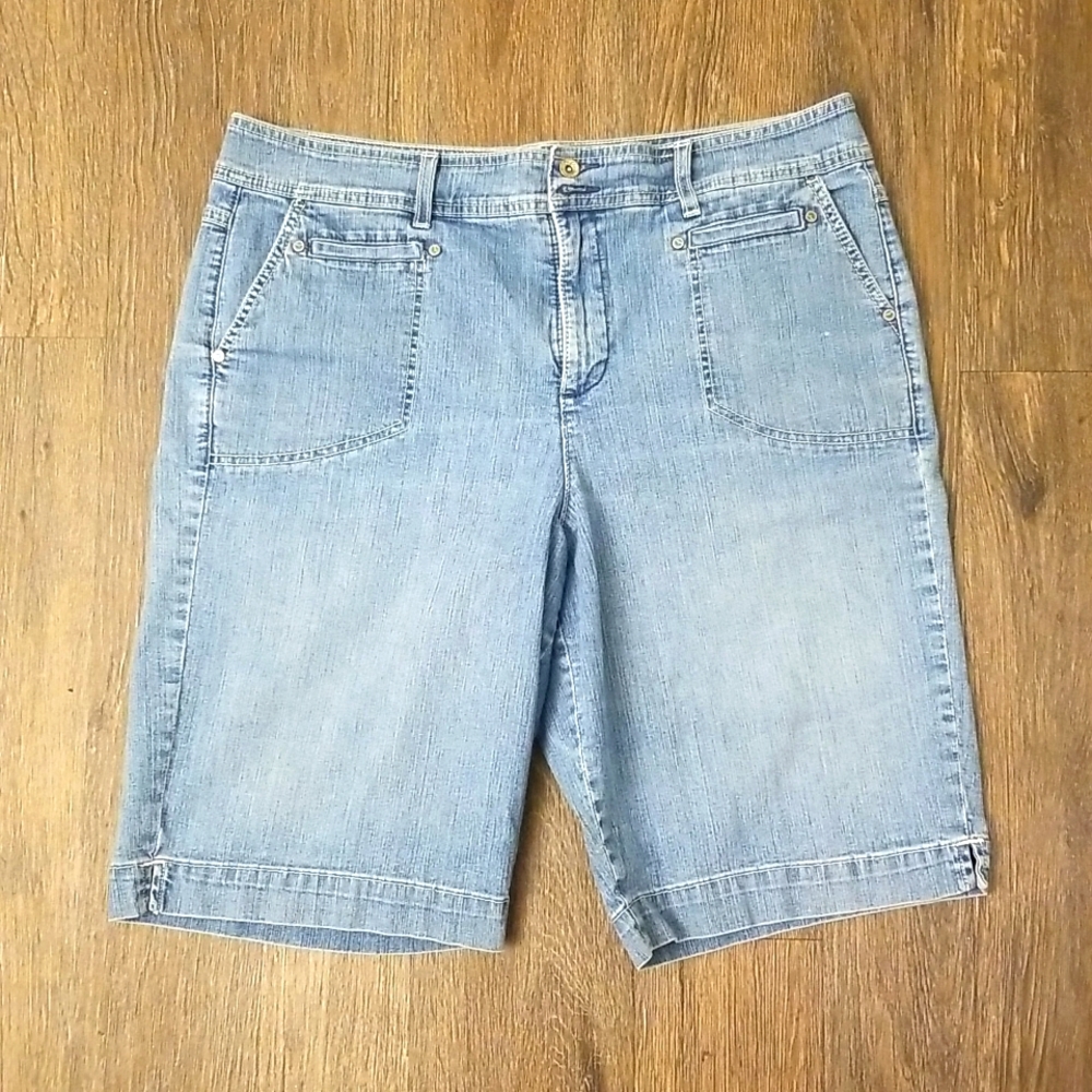 Style & Co Jeans Tummy Control Ladies Women Blue Jean Shorts Size 18